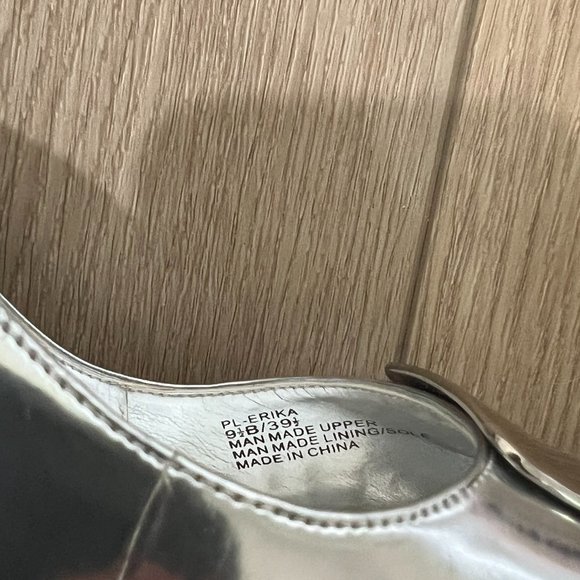 BCBG Girls silver heels with silver square buckle - Picture 10 of 11